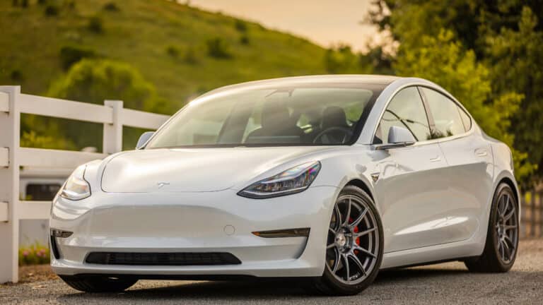 2017 – 2022 Tesla Model 3
